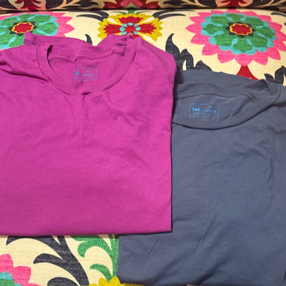 Janji T-shirts size Medium- men’s